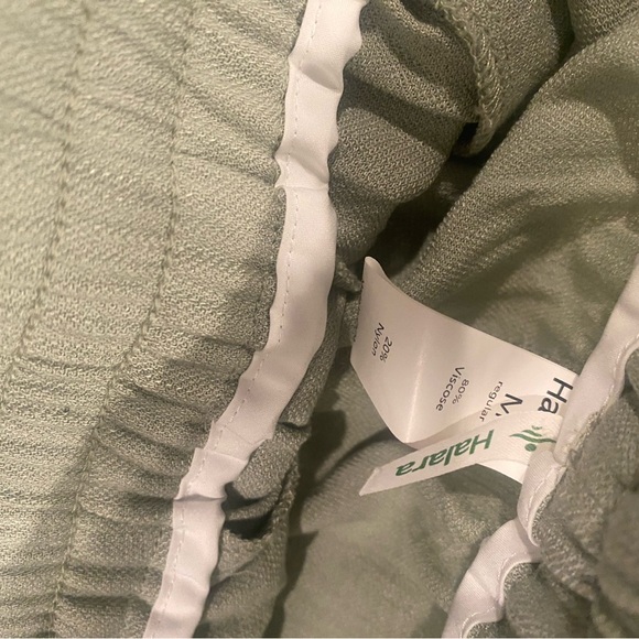 Halara Women's Sage Green Wide-Leg Pants - Picture 6 of 6